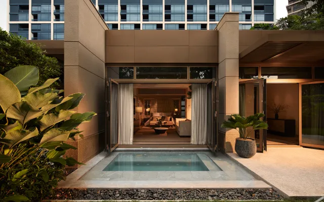 https://media.suntour-reisen.de/main/hotels/stadthotels/capella-bangkok/capella-bangkok-swimup