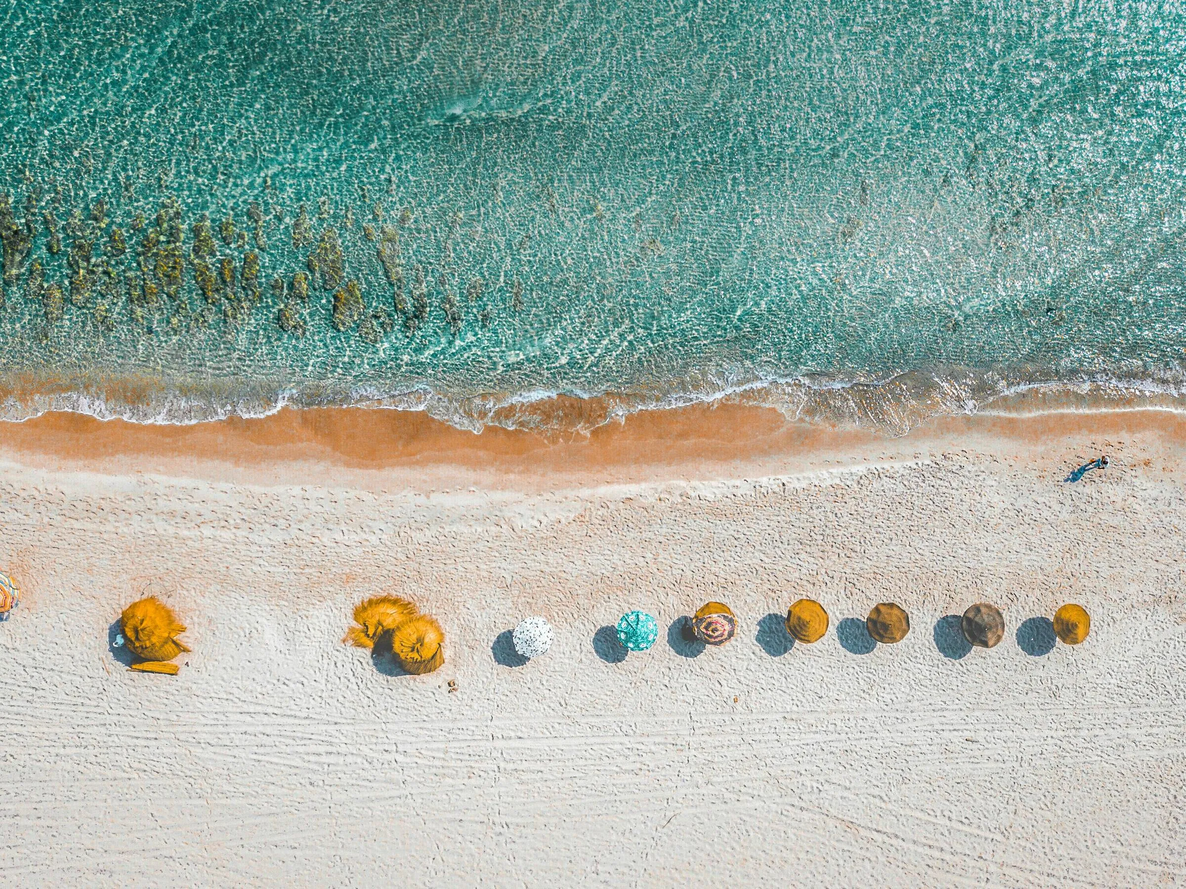 Strand von oben fotografiert