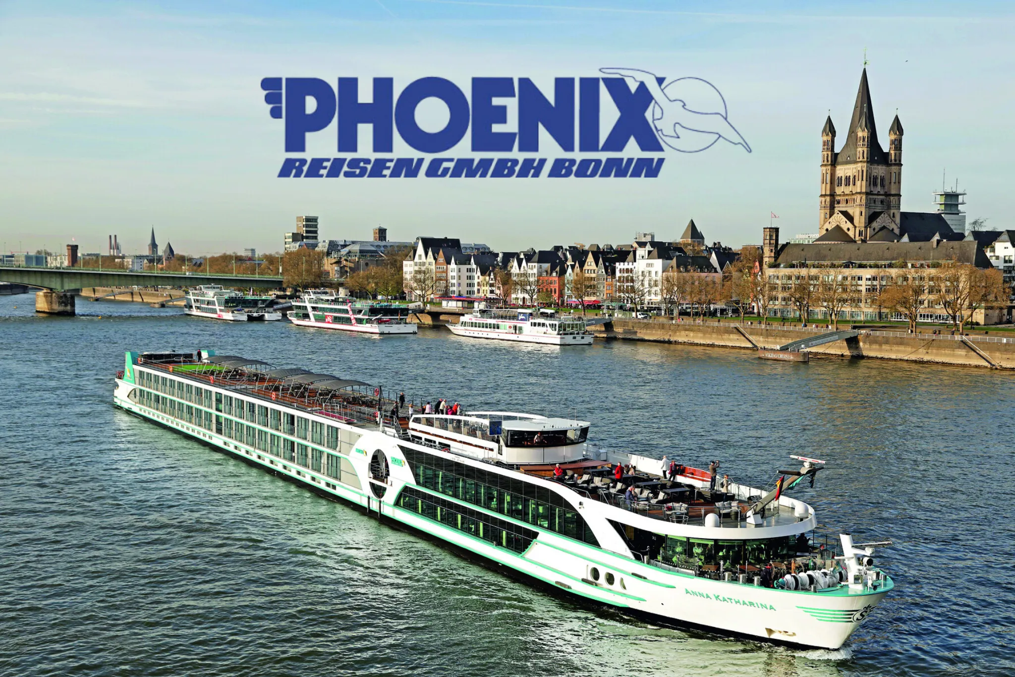 Phoenix Flusskreuzfahrtschiff mit Logo