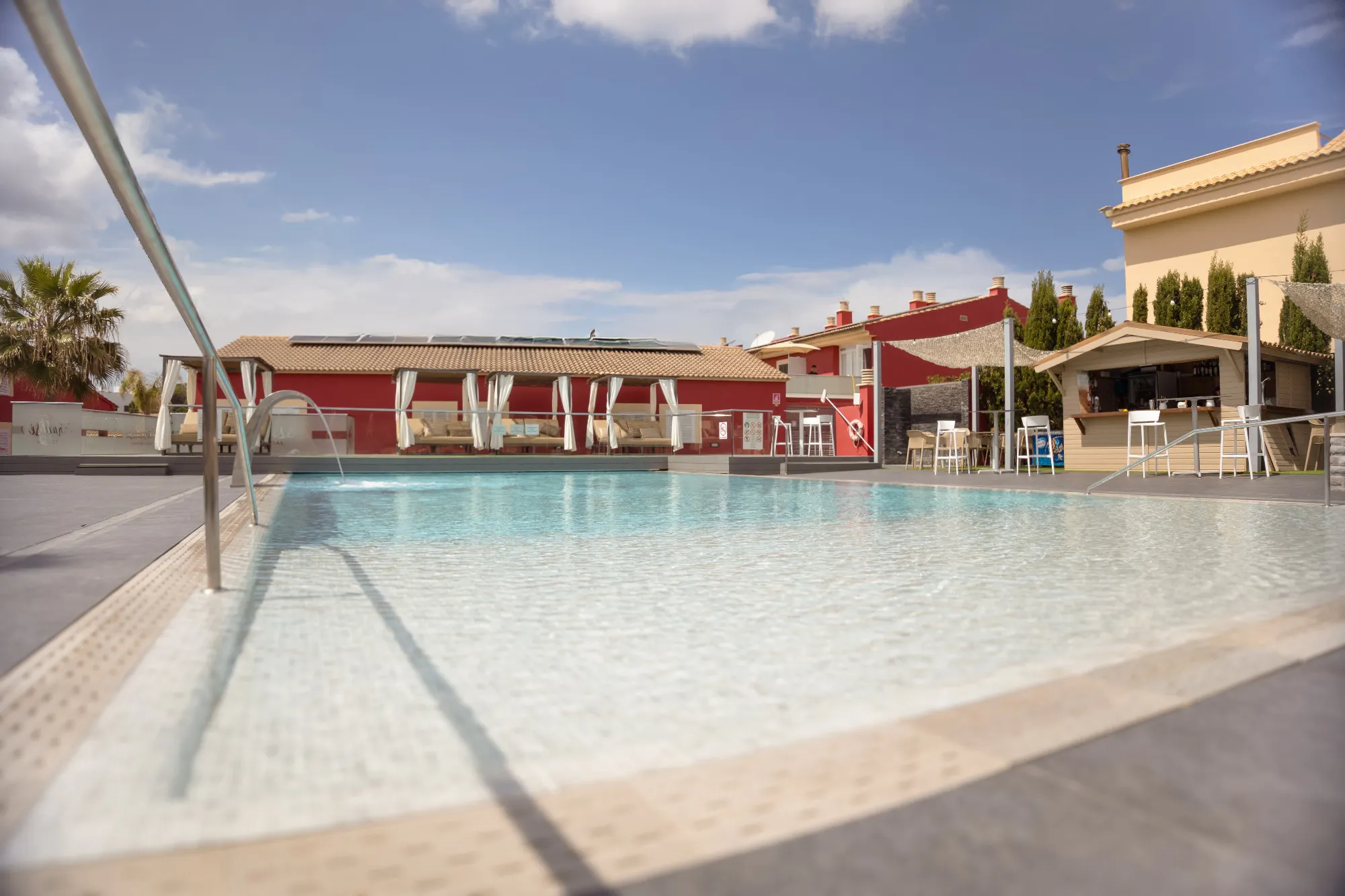 Pool des Paradise Residencial