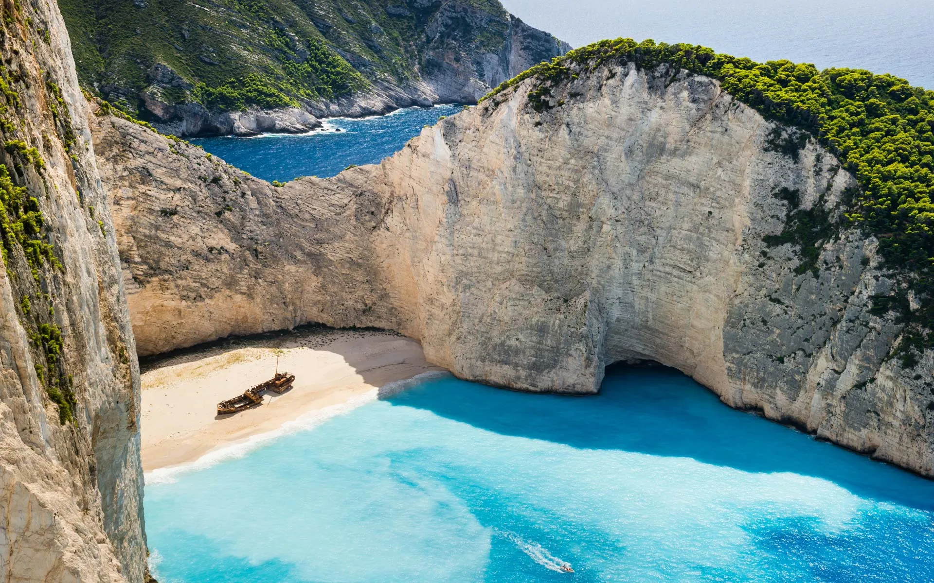 Navagio, Zakynthos, Griechenland - 10 Top Strände in Europa